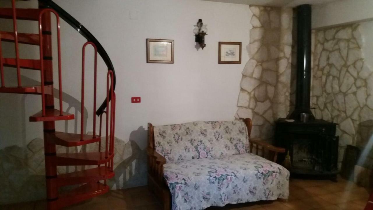 Casa Con Giardino Villa Pescasseroli Dış mekan fotoğraf